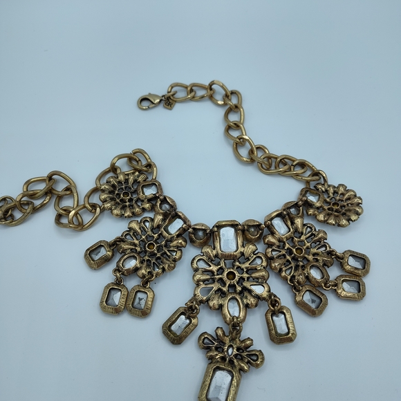 Banana Republic Crystal Bib Statement Necklace Gold Tone Vintage Glam STUNNING - Picture 8 of 11